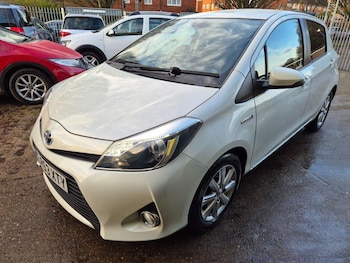 Used Toyota Yaris 2013 for sale - 77620828: Photo