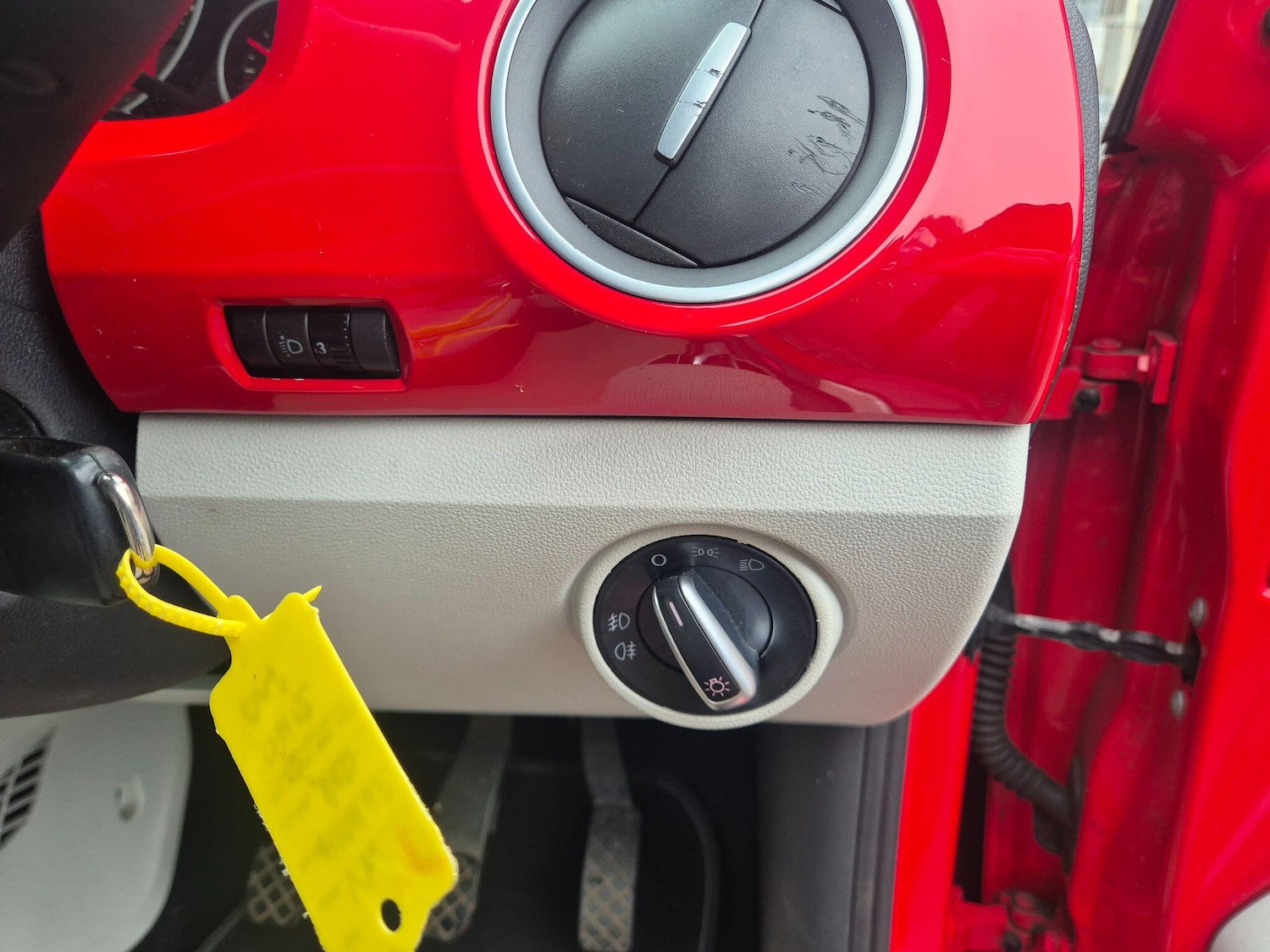 Used Volkswagen up! 2012 for sale - 76994956: Photo 18