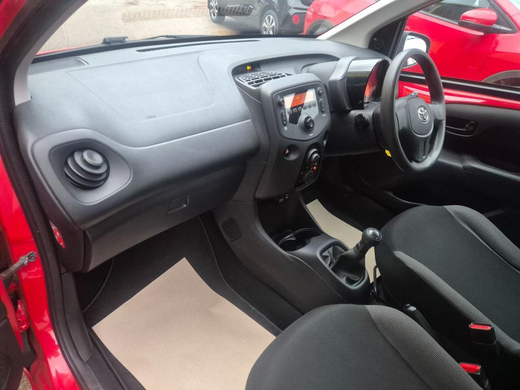 Used Toyota AYGO 2014 for sale - 77979983: Photo 28