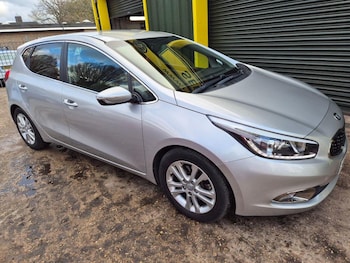 Used Kia Ceed 2014 for sale - 77262479: Photo