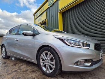 Used Kia Ceed 2014 for sale - 77262479: Photo