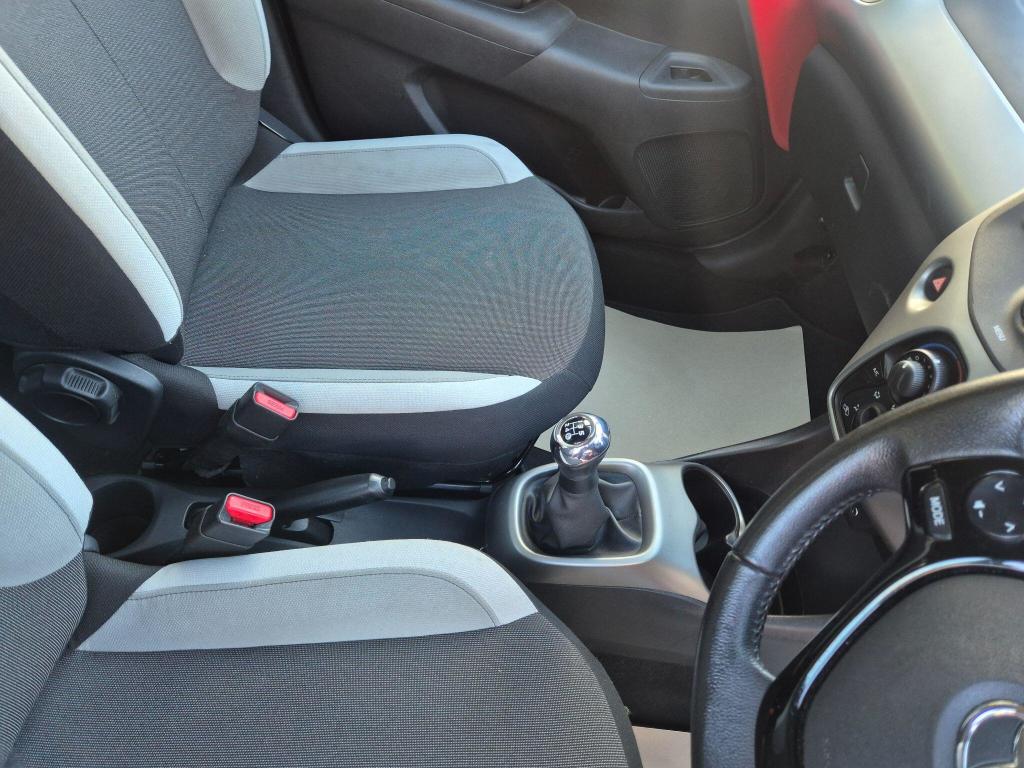 Used Toyota AYGO 2017 for sale - 77296973: Photo 24