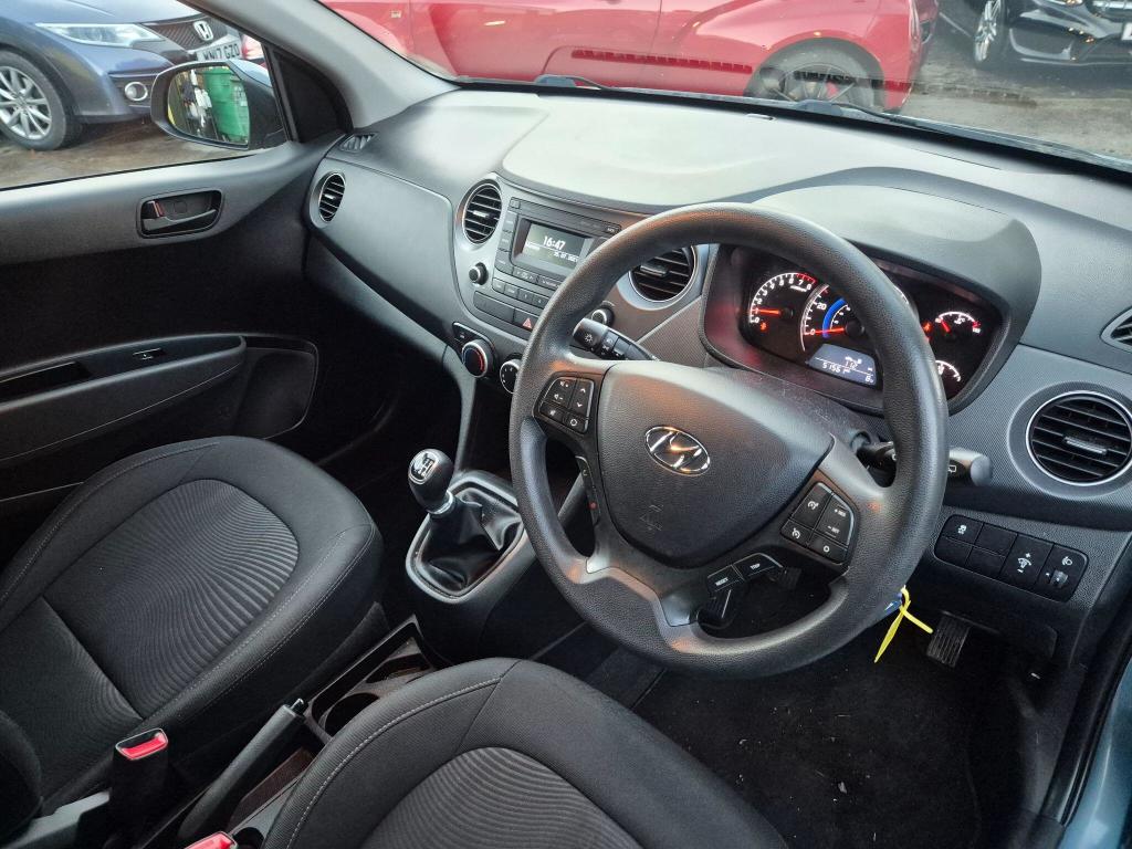 Used Hyundai i10 2017 for sale - 77023079: Photo 6