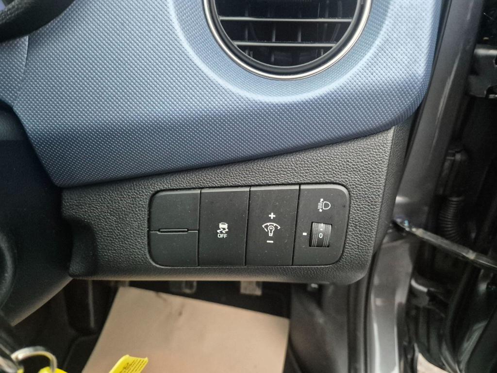 Used Hyundai i10 2017 for sale - 77662317: Photo 18