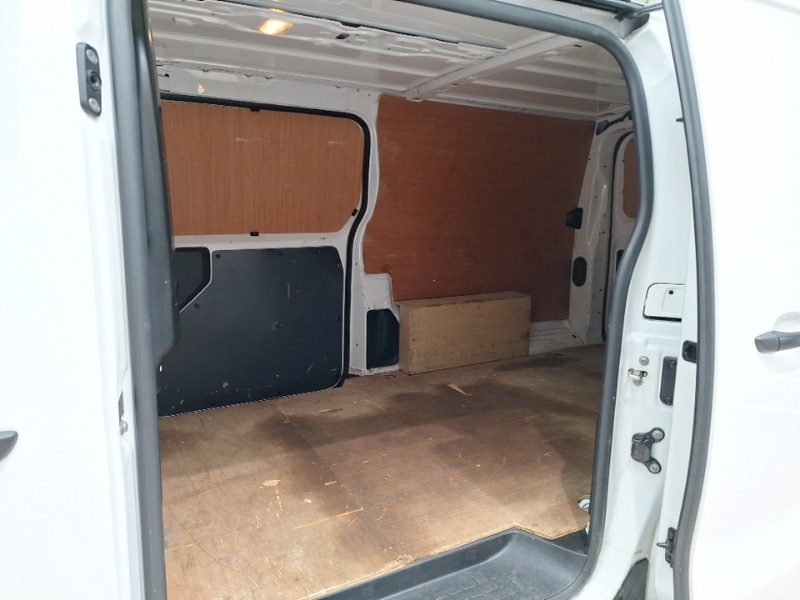 Used Vauxhall Vivaro 2022 for sale - 77237307: Photo 6
