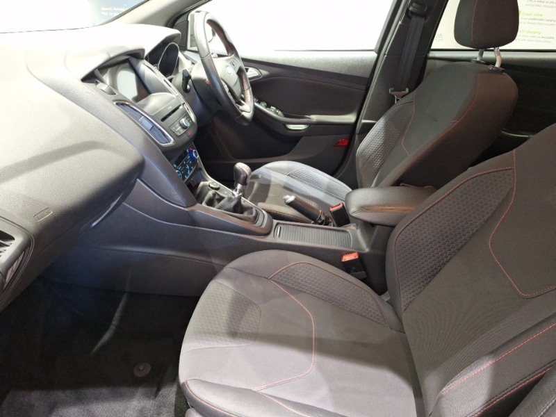 Used Ford Focus 2018 for sale - 78225236: Photo 5