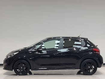 Used Peugeot 208 2019 for sale - 79686299: Photo