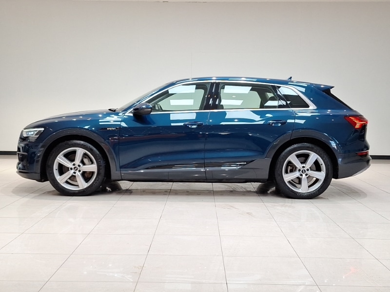 Used Audi e-tron 2021 for sale - 77126656: Photo 4