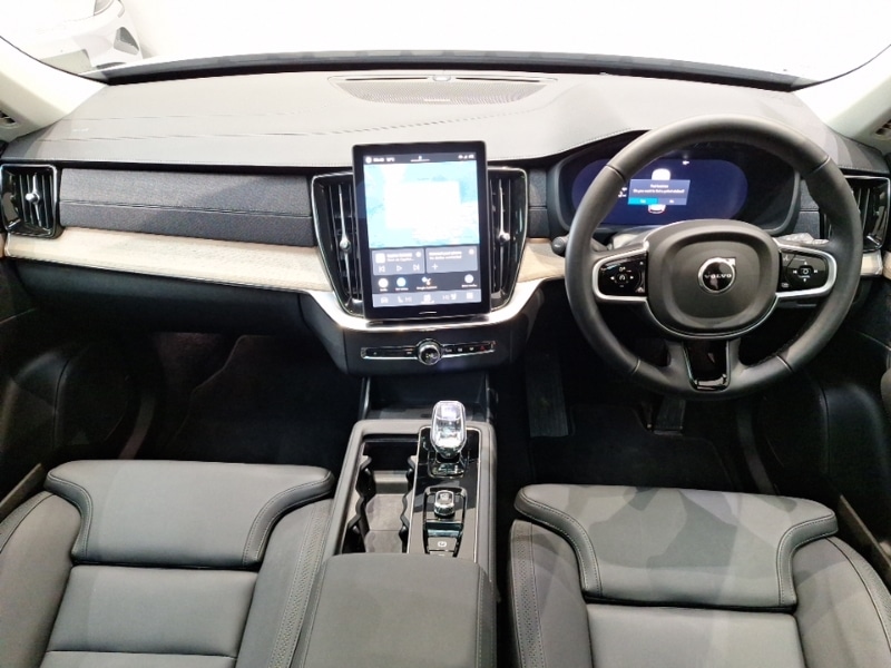 Used Volvo XC90 2025 for sale - 77530852: Photo 2