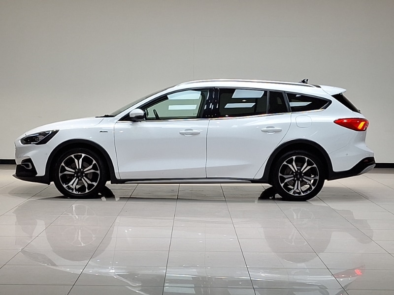 Used Ford Focus 2020 for sale - 76920453: Photo 4