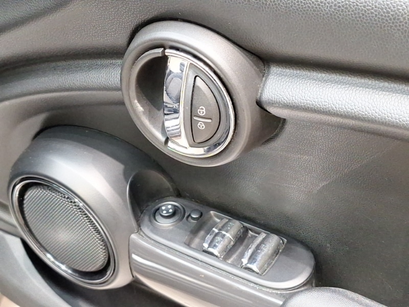 Used MINI Cooper 2018 for sale - 77173800: Photo 17