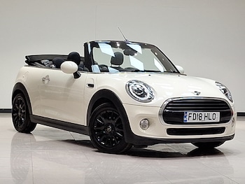 Used MINI Convertible 2018 for sale - 77173800: Photo