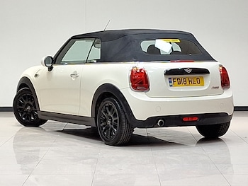 Used MINI Convertible 2018 for sale - 77173800: Photo
