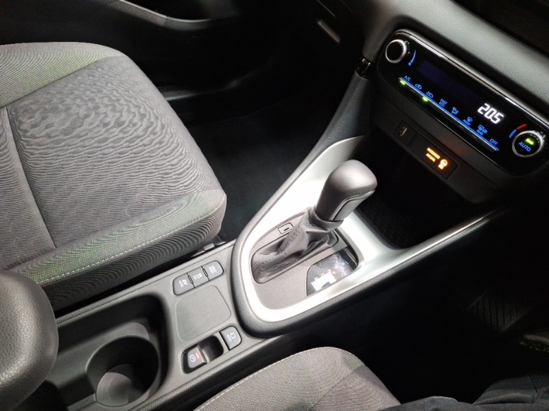 Used Toyota Yaris 2021 for sale - 77777215: Photo 14