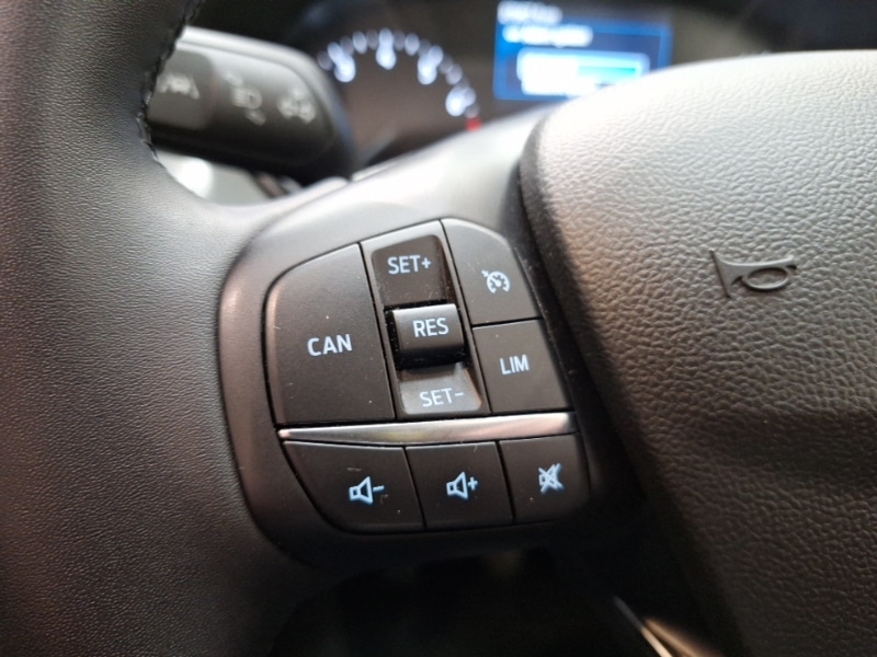 Used Ford Focus 2023 for sale - 77939201: Photo 15