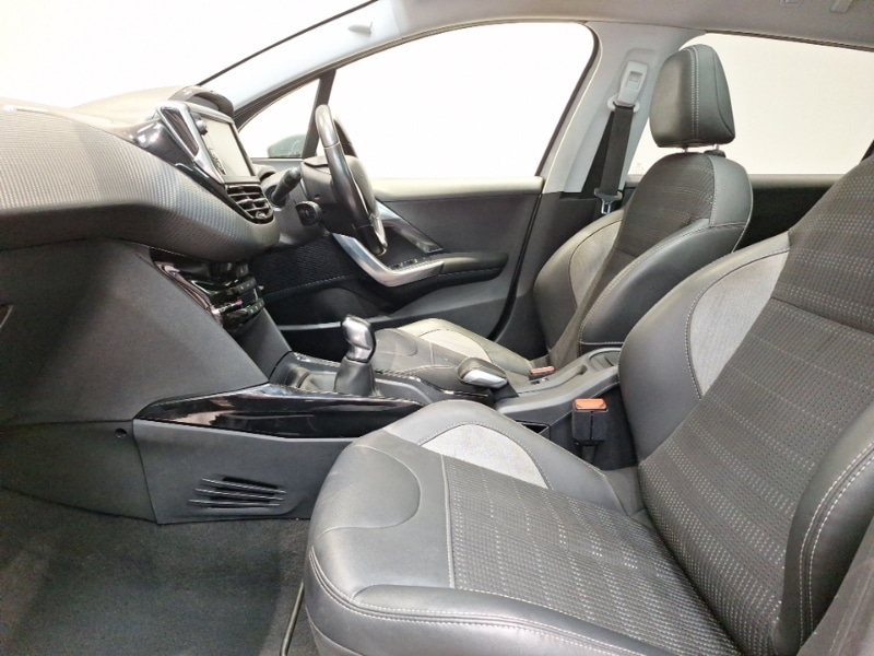 Used Peugeot 2008 2019 for sale - 77424463: Photo 5