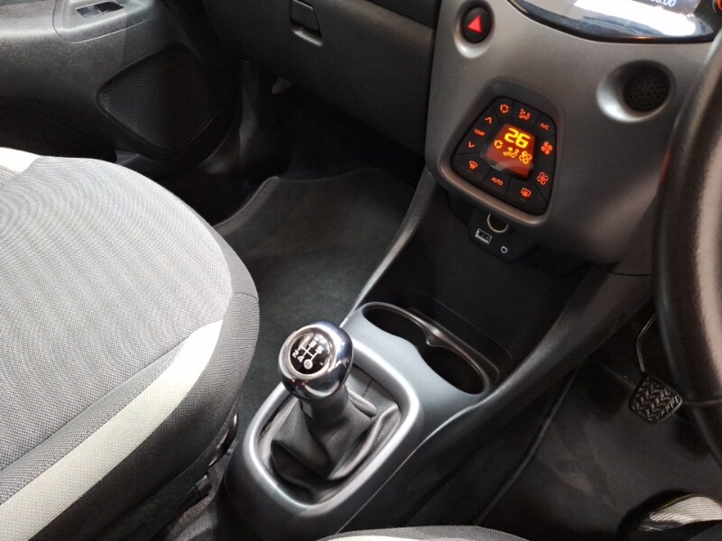 Used Toyota AYGO 2018 for sale - 76771348: Photo 14