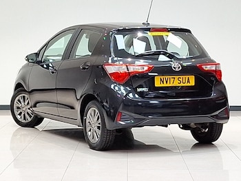 Used Toyota Yaris 2017 for sale - 76661666: Photo