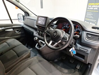 Used Renault Trafic 2024 for sale - 77660843: Photo