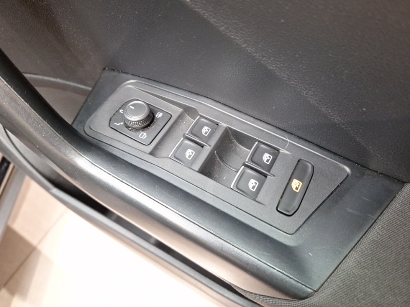 Used Volkswagen T-Roc 2020 for sale - 76054353: Photo 18