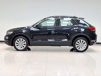 Used Volkswagen T-Roc 2020 for sale - 76054353: Photo