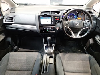 Used Honda Jazz 2016 for sale - 77596025: Photo