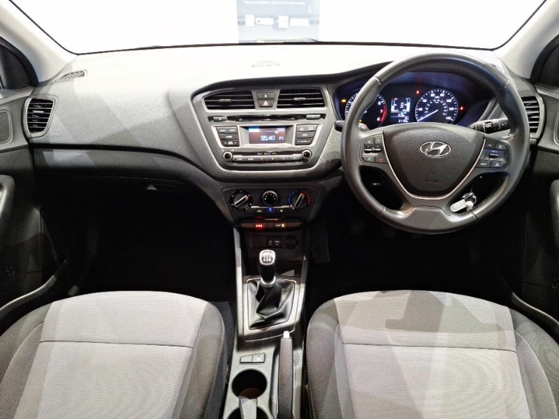 Used Hyundai i20 2018 for sale - 78225232: Photo 2