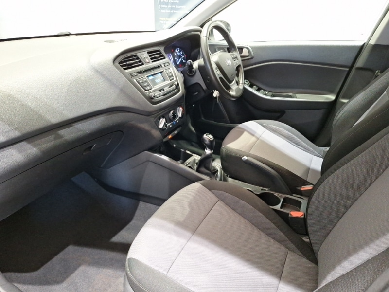 Used Hyundai i20 2018 for sale - 78225232: Photo 5