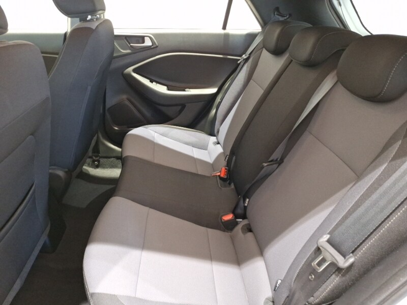 Used Hyundai i20 2018 for sale - 78225232: Photo 6