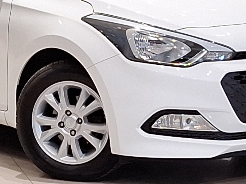 Used Hyundai i20 2018 for sale - 78225232: Photo 9