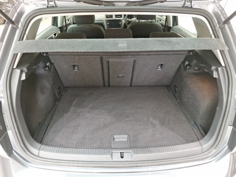 Used Volkswagen Golf 2017 for sale - 78065750: Photo 8