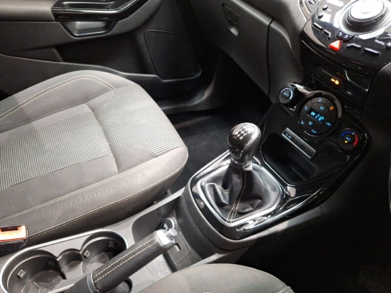 Used Ford Fiesta 2017 for sale - 77223936: Photo 15