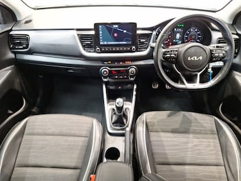 Used Kia Stonic 2022 for sale - 77149752: Photo