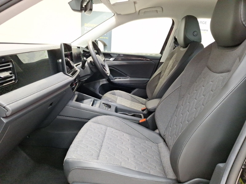 Used Volkswagen Tiguan 2024 for sale - 77898115: Photo 5