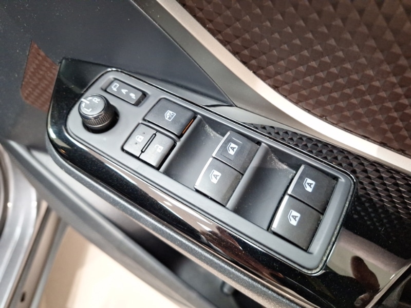 Used Toyota C-HR 2018 for sale - 76393194: Photo 17