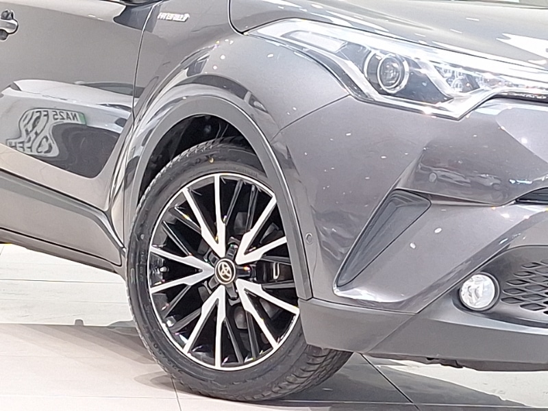 Used Toyota C-HR 2018 for sale - 76393194: Photo 9