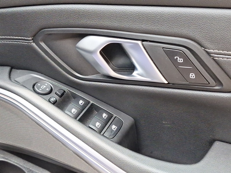 Used BMW 3 Series 2024 for sale - 77169296: Photo 17