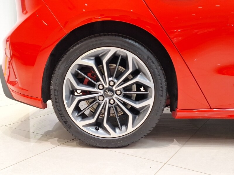 Used Ford Focus 2023 for sale - 77948131: Photo 12