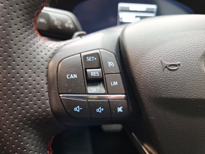 Used Ford Focus 2023 for sale - 77948131: Photo 15