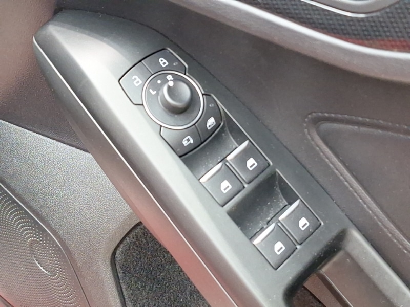 Used Ford Focus 2023 for sale - 77948131: Photo 17