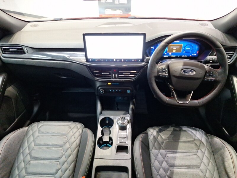 Used Ford Focus 2023 for sale - 77948131: Photo 2