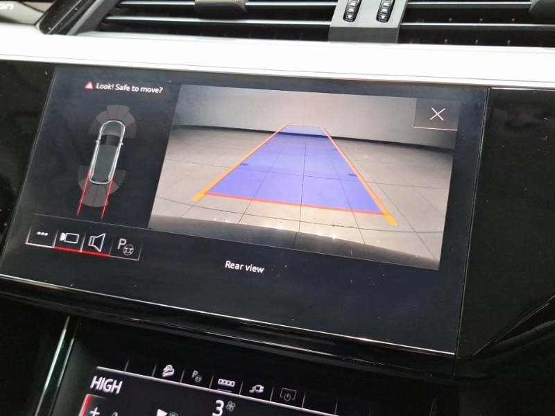 Used Audi e-tron 2021 for sale - 77361021: Photo 13