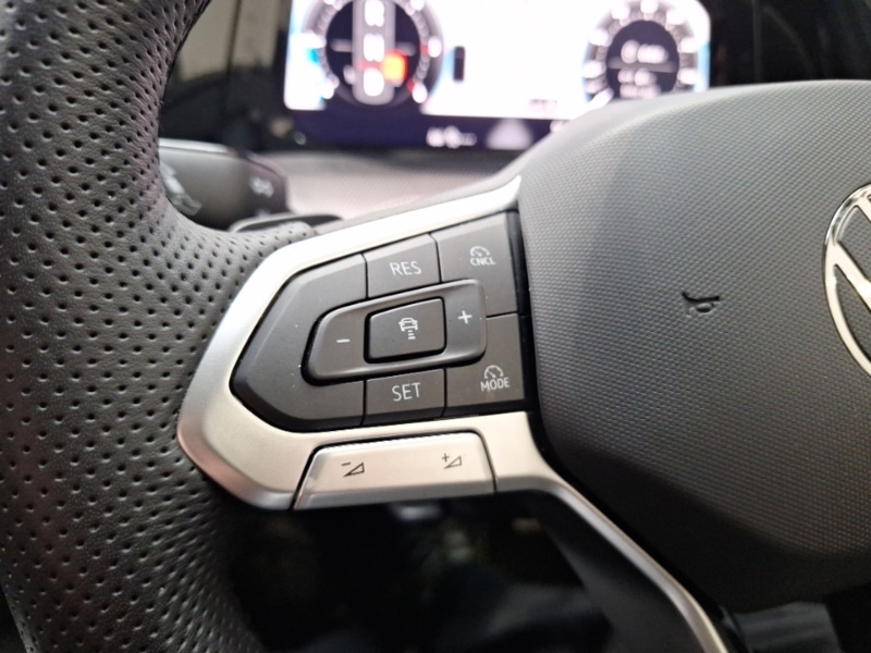 Used Volkswagen Golf 2024 for sale - 76427724: Photo 15