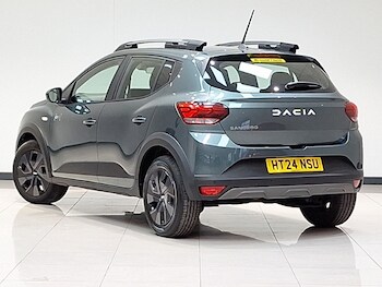 Used Dacia Sandero Stepway 2024 for sale - 77503155: Photo