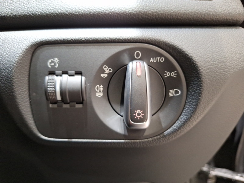 Used Audi Q3 2015 for sale - 77716667: Photo 16