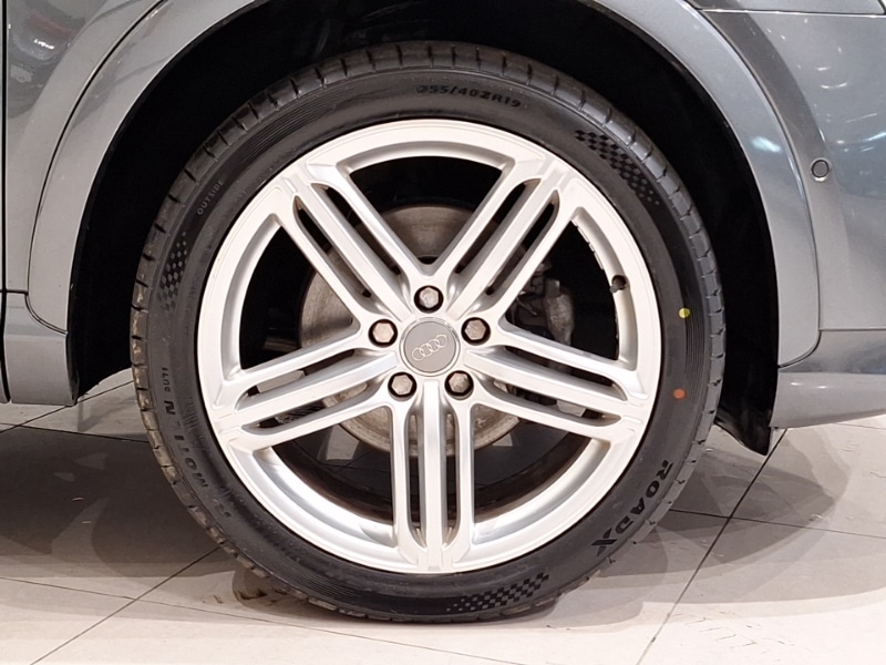 Used Audi Q3 2015 for sale - 77716667: Photo 19