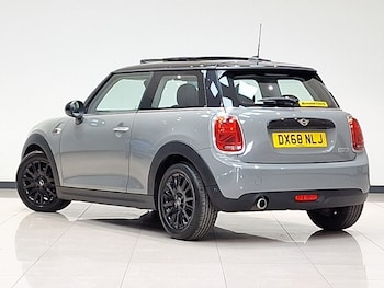 Used MINI Hatch 2018 for sale - 78585437: Photo