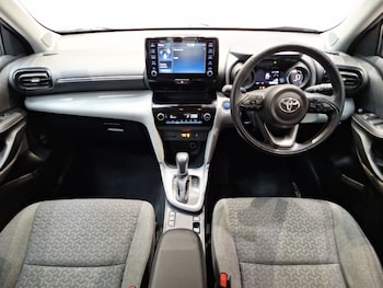 Used Toyota Yaris Cross 2022 for sale - 76579607: Photo