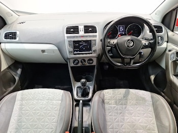 Used Volkswagen Polo 2017 for sale - 79087290: Photo