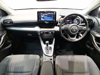 Used Toyota Yaris 2021 for sale - 78478189: Photo
